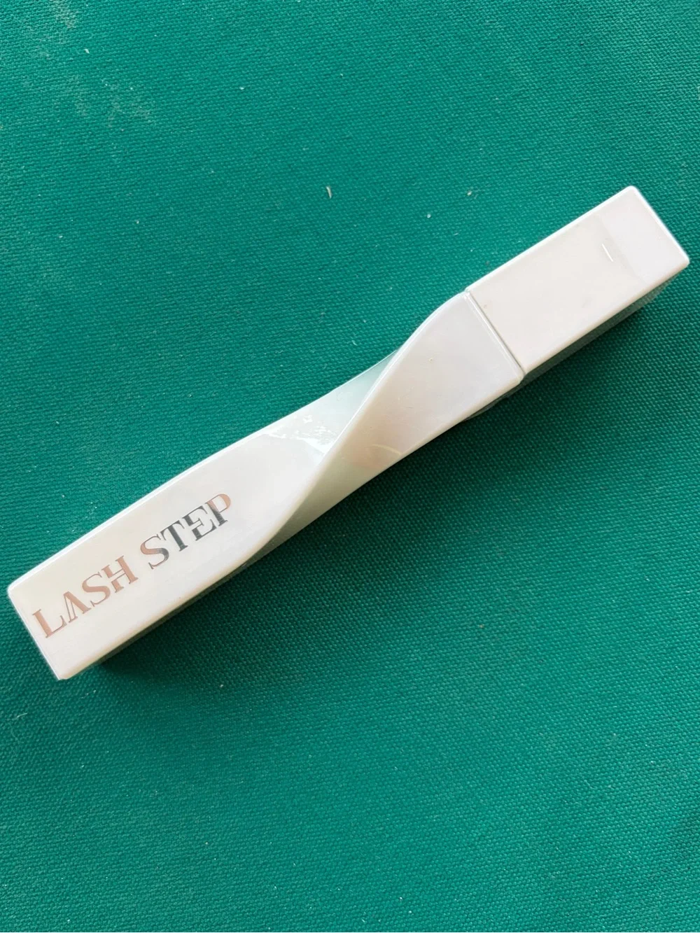 LASH STEP Lengthening Primer Mascara Volumizing Lash Smudge-Resistant New